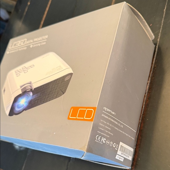 Apeman LCD Digital Projector - Picture 2 of 3